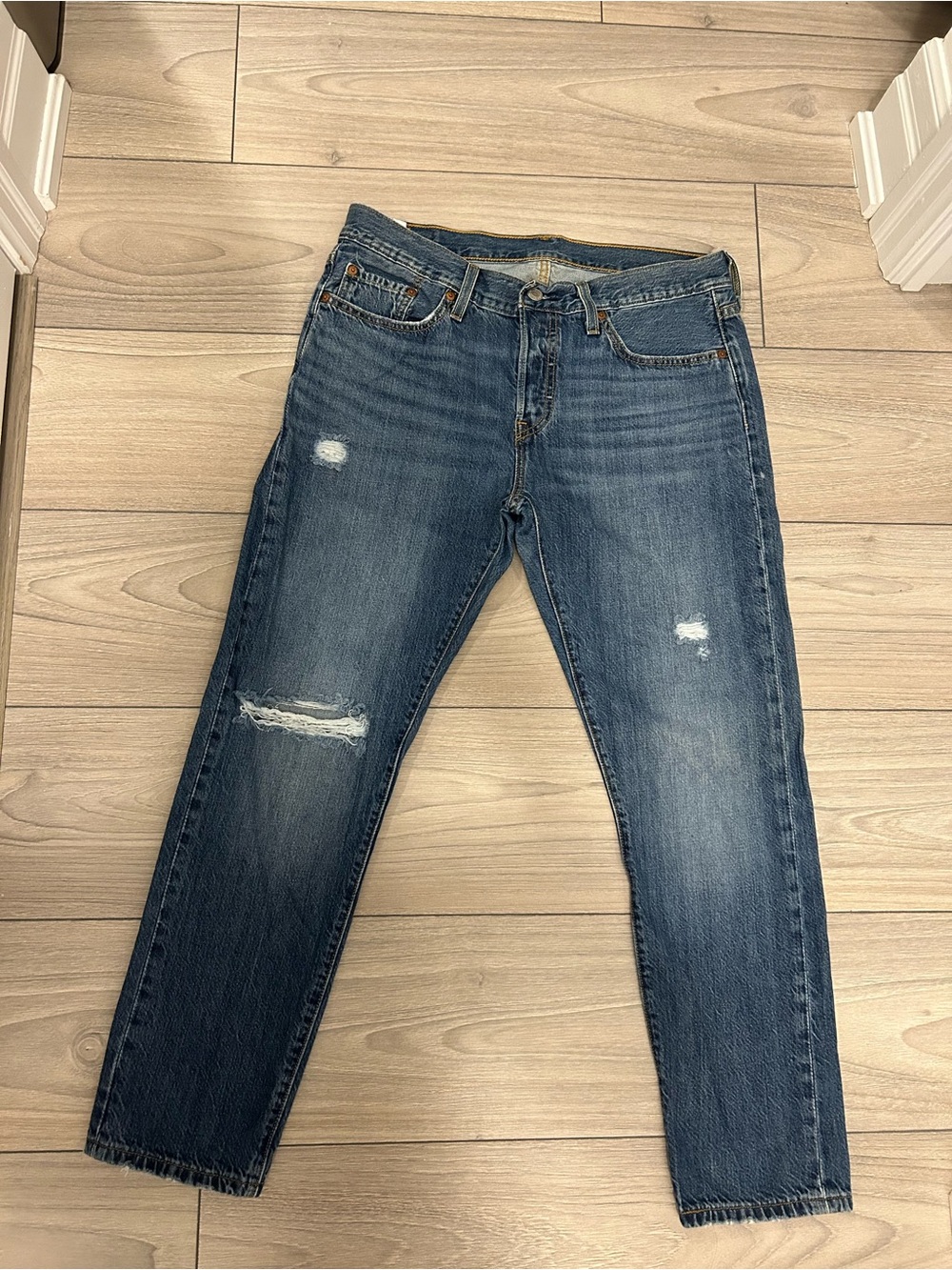 Light Wash Blue Denim Jeans - Classic Style